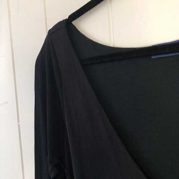 Polo Ralph Lauren Black Flowy Dress with a Deep V-Neck - Picture 3 of 9